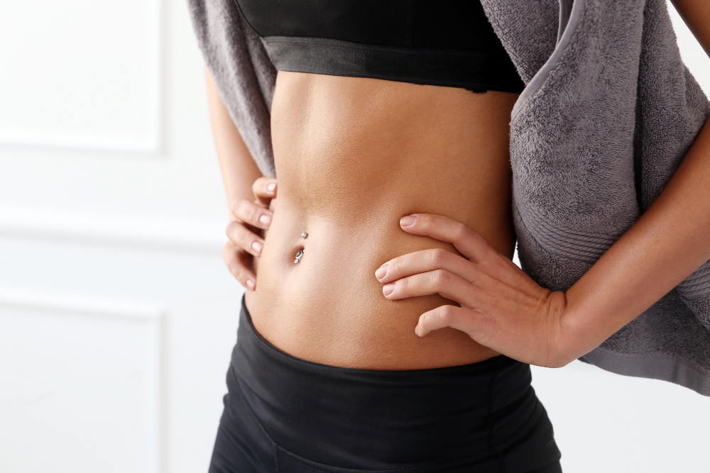 If your goal is to lose belly fat, then you need to adopt an approach that encompasses a healthy diet, lifestyle and regular exercise.